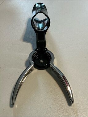 Pampered Chef Champagne Opener Retired no box Kitchen Accessories Wine